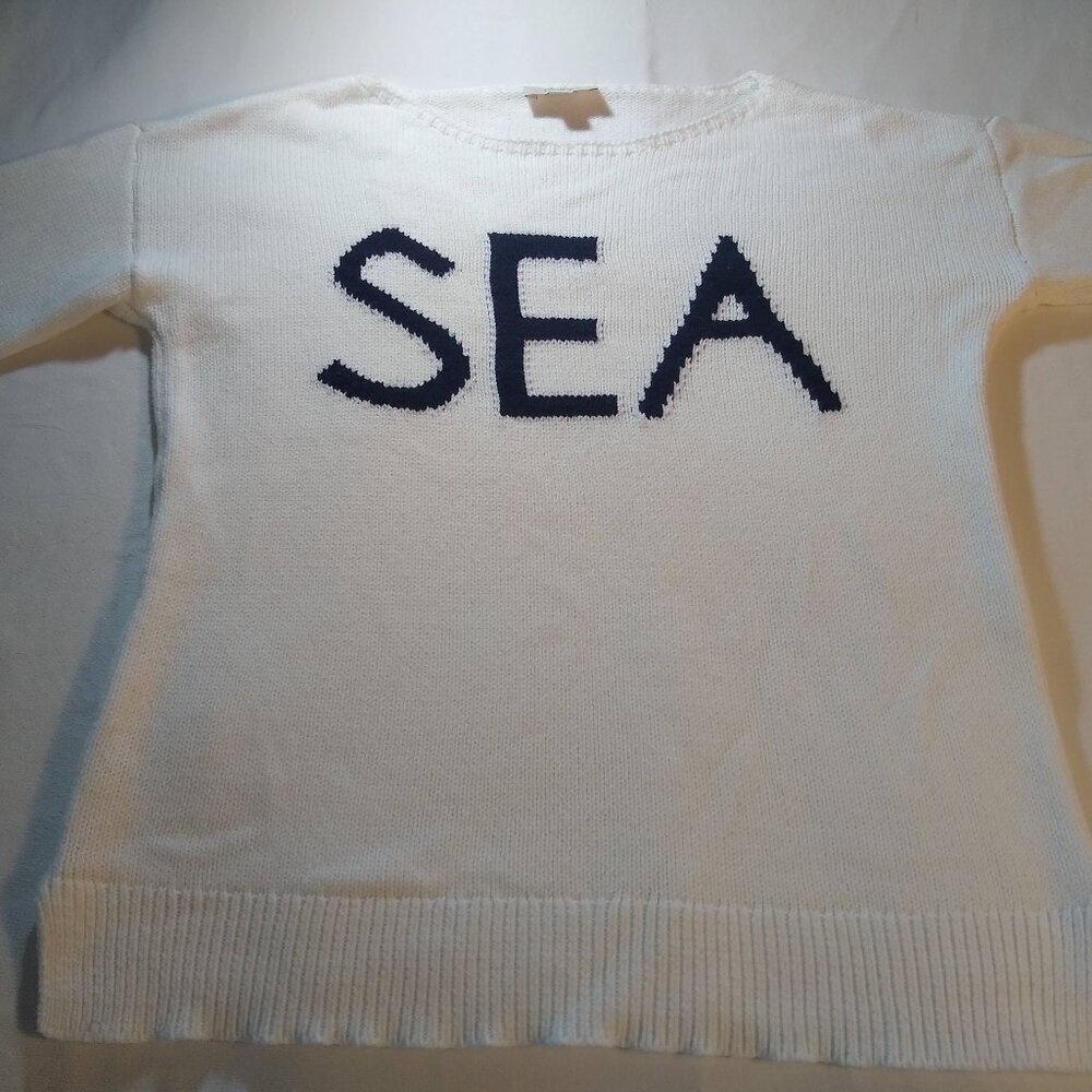 Vacation-Ready! Loft Outlet S knit white w/navy letters